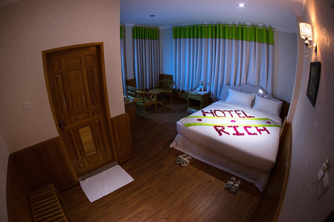 Hotel Rich Pyin Oo Lwin Kültér fotó